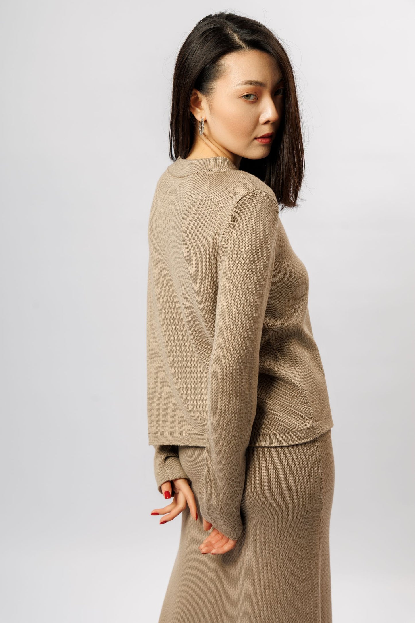 Костюм из шелка | кофе с молоком